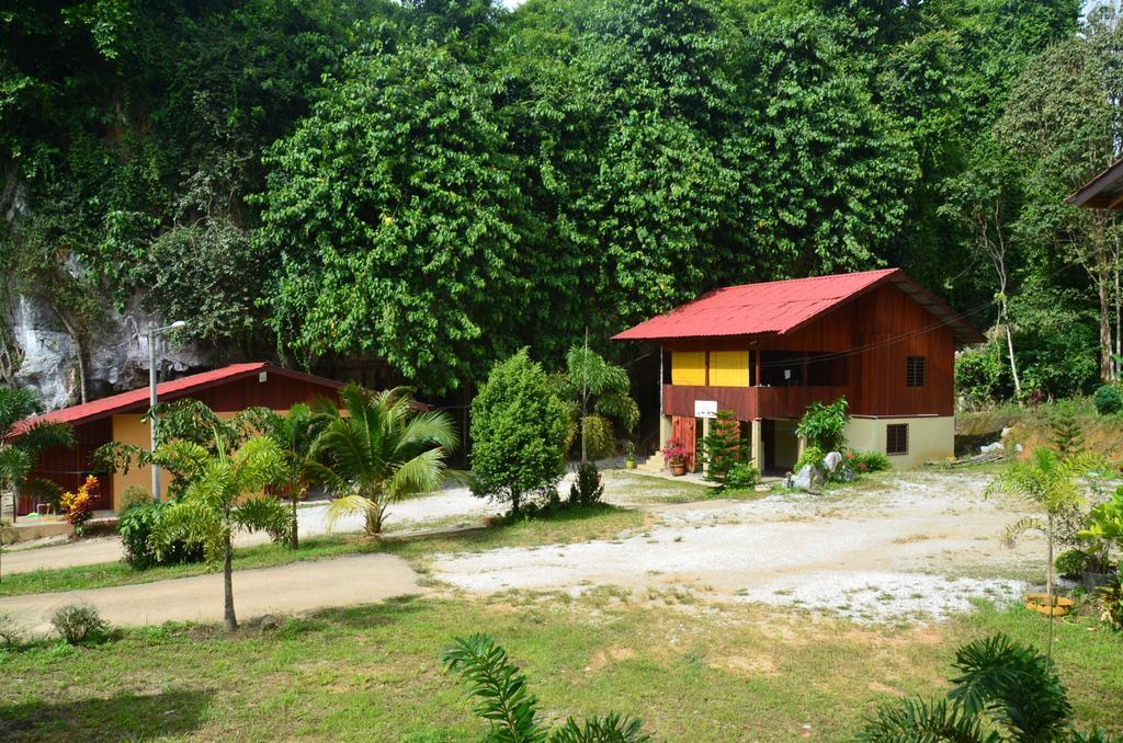 Country House Pulai Holiday Village Гуа-Мусанг Экстерьер фото